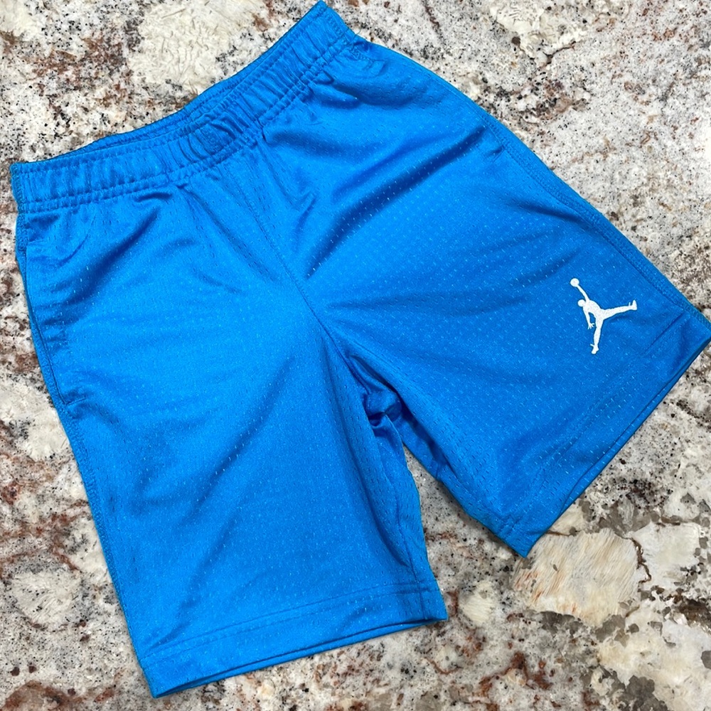 Little boys size 6/7 blue Jordan basketball shorts